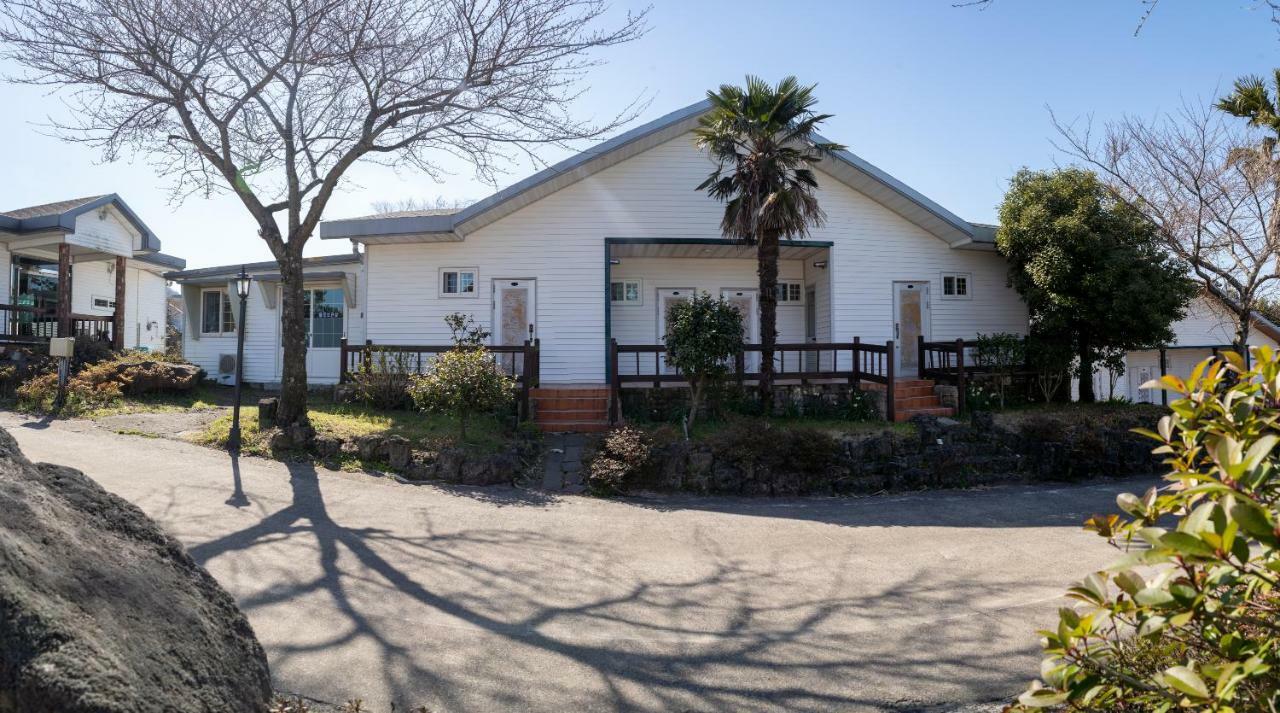 Joyville Resort Jeju Buitenkant foto