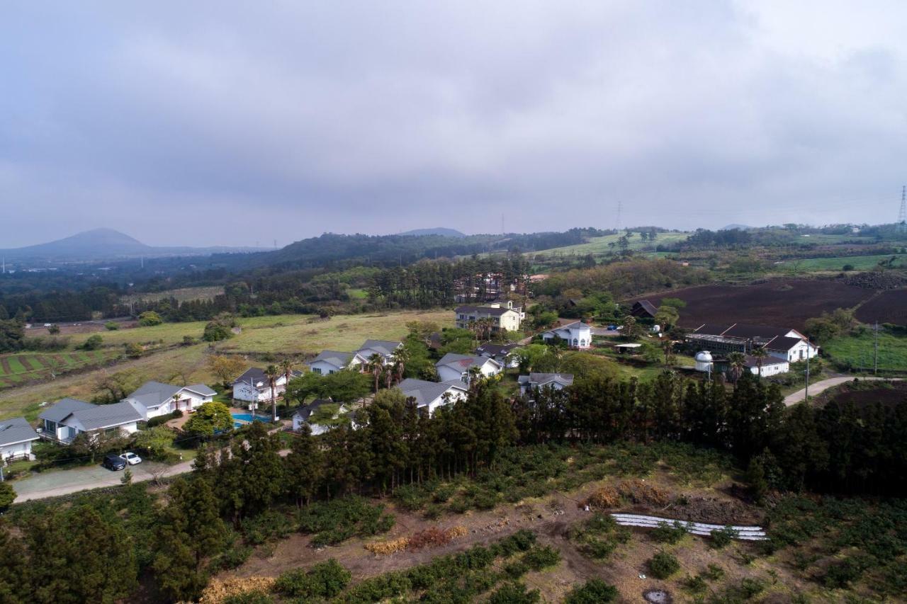 Joyville Resort Jeju Buitenkant foto