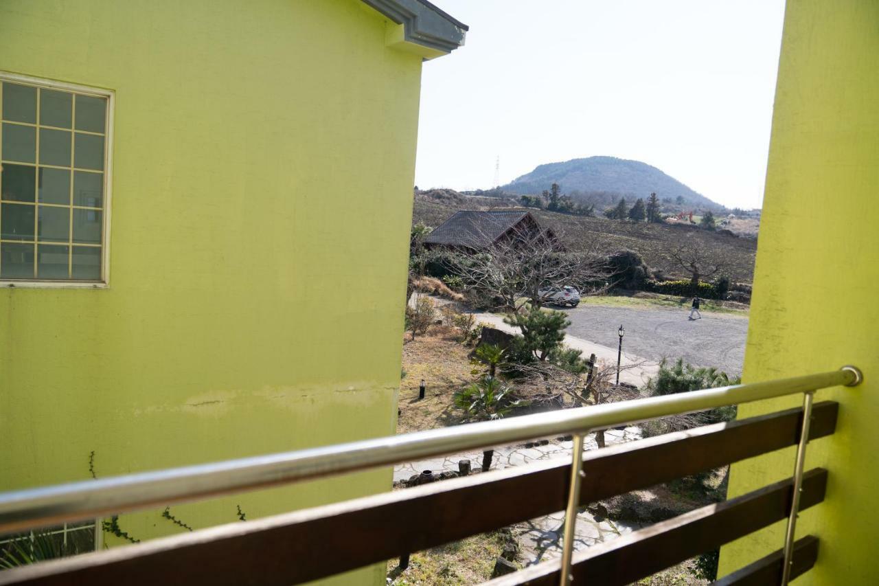 Joyville Resort Jeju Buitenkant foto