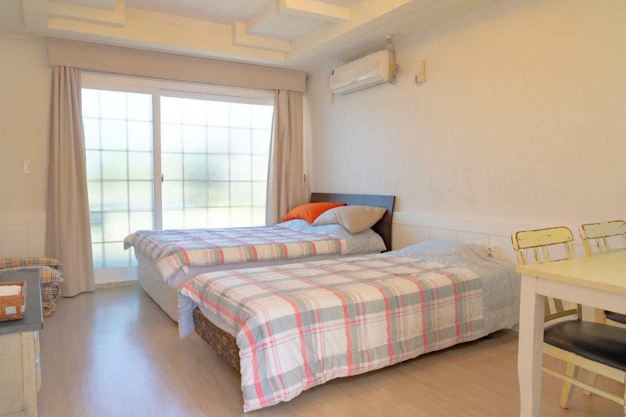 Joyville Resort Jeju Buitenkant foto