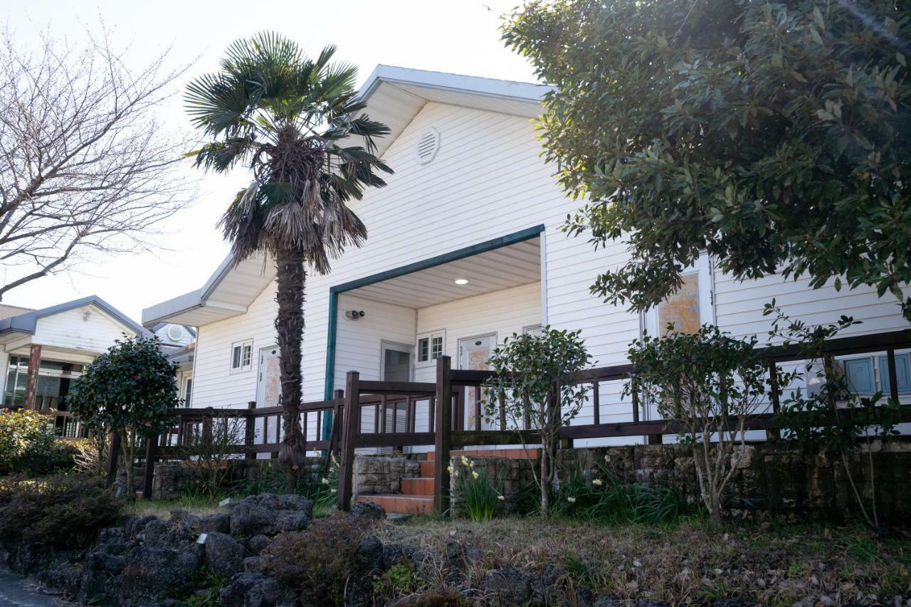 Joyville Resort Jeju Buitenkant foto